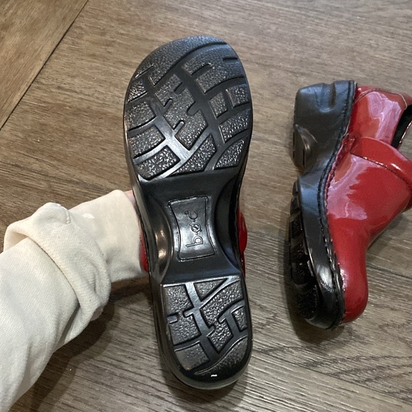 BOC Clogs Born Concept Margaret Red Clogs Patent Shoes Size 10/42 - Picture 10 of 12